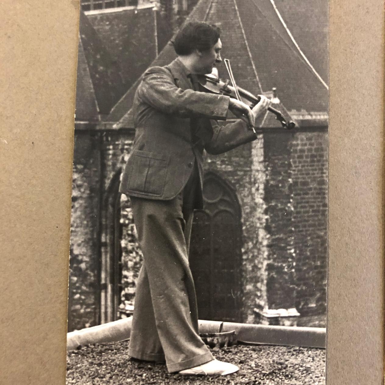 Maurice Gilliams met viool