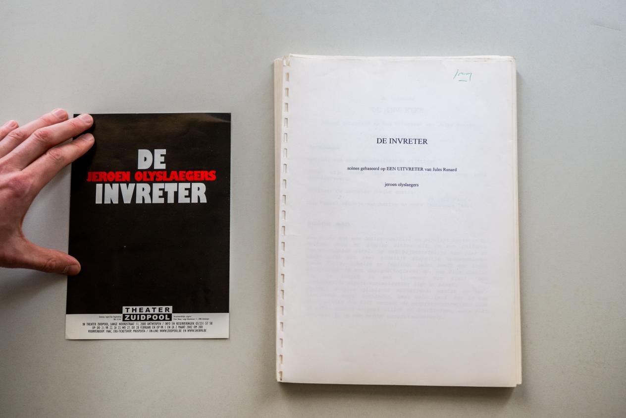 Flyer en voorblad van het script van De Invreter