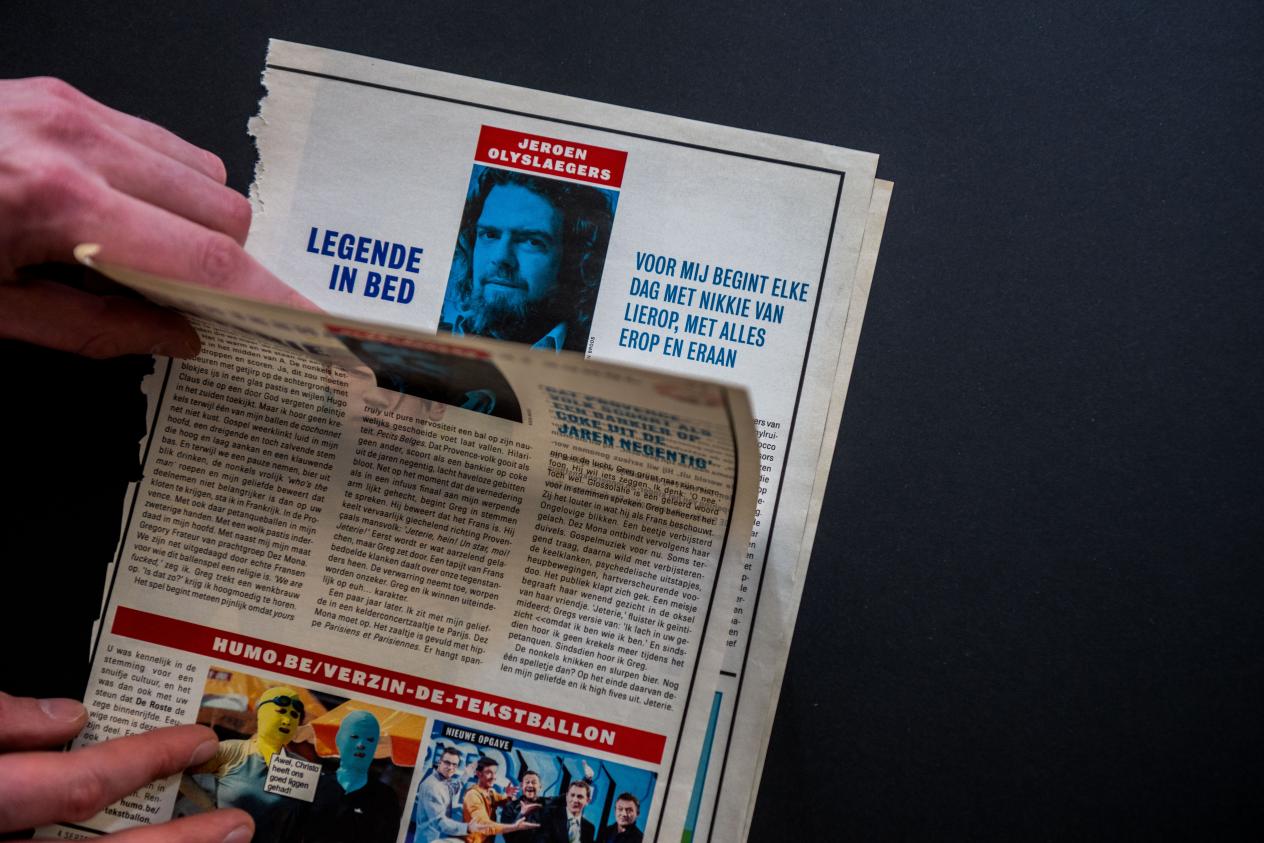 Bundel met columns in Humo