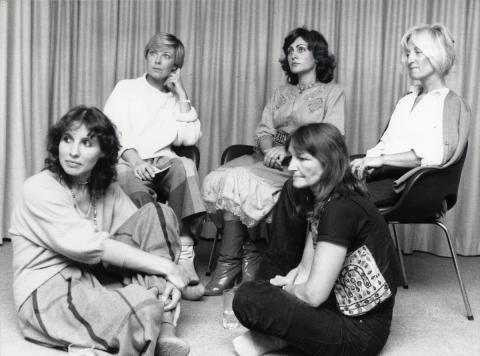 Elisabeth Marain, Lisbeth Hobert, Maja Panajotova, Mireille Cottenjé en Loeki Zvonik– 1979 foto: Rikkes Voss