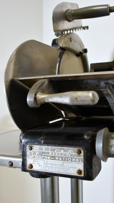 De vleessnijmachine van Tom Lanoye