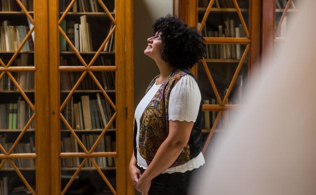 Portretfoto van Tuly Salumu in het Letterenhuis