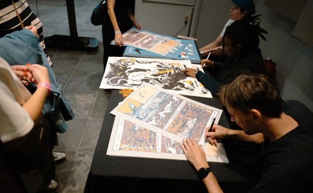 Affiche pastiche tijdens Museumnacht 2026